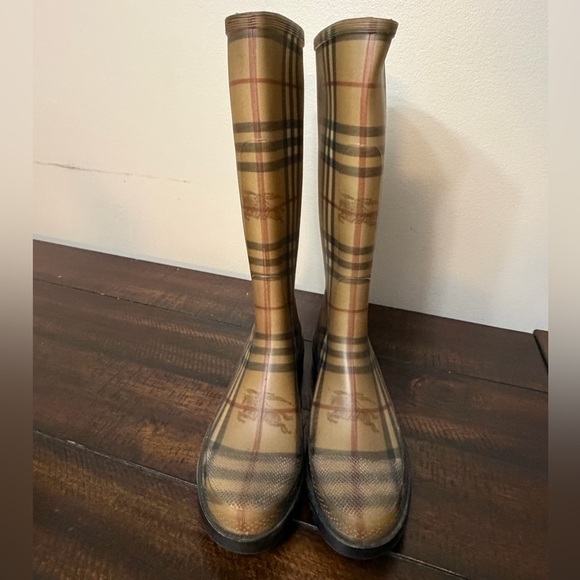 BURBERRY Rain Boots Tall Classic Check Haymarket Women's EUR 38 - Picture 4 of 10
